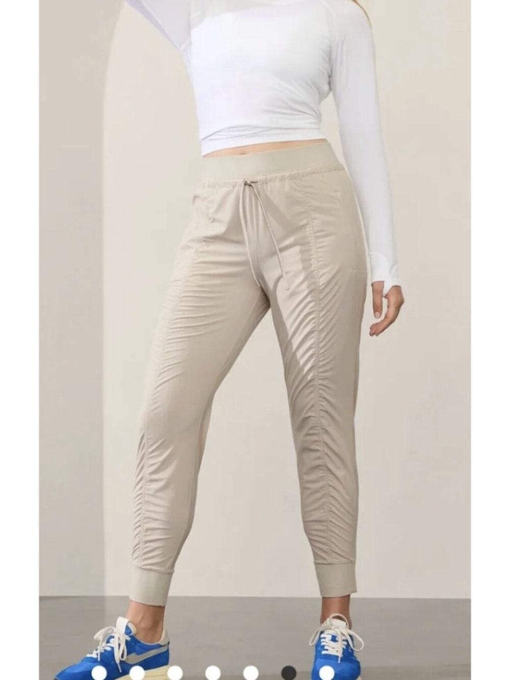 ATHLETA Attitude Pant in Abalone Beige 10 Athleisure Travel Neutral Hiking